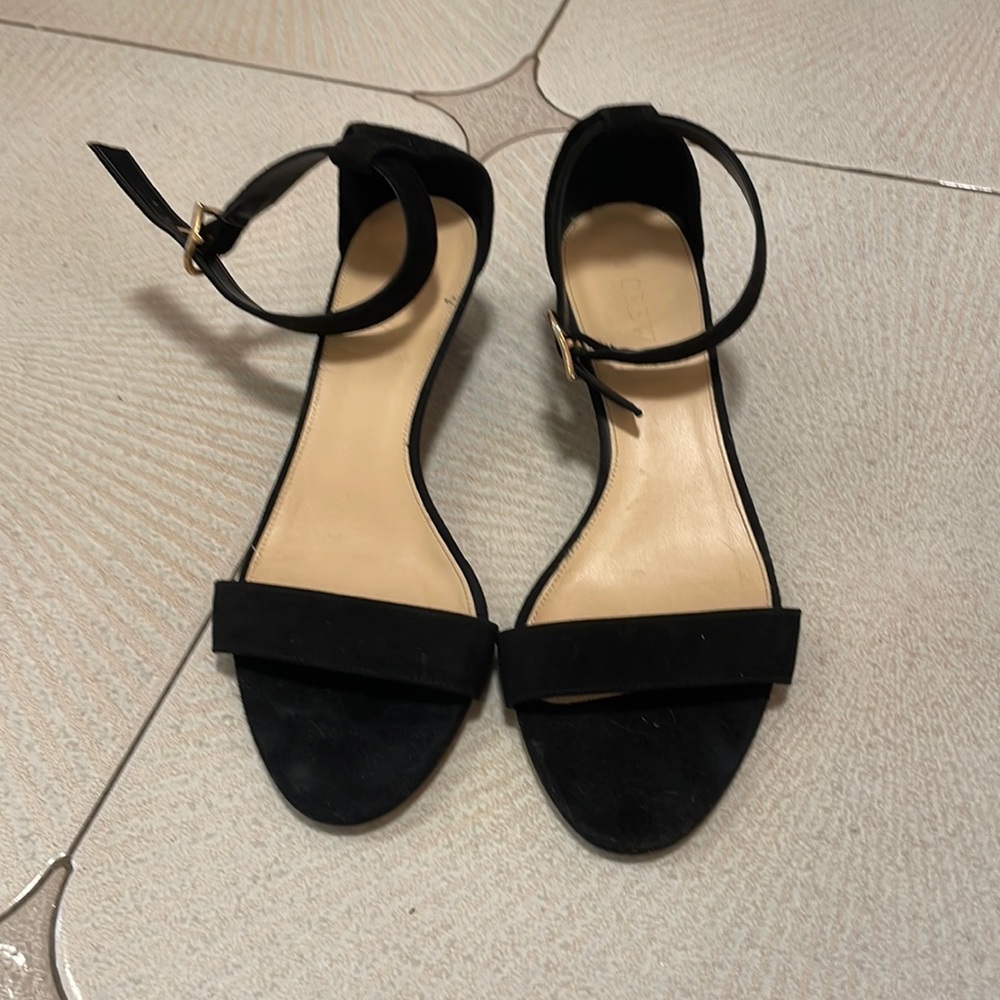 Sandal worn 1x